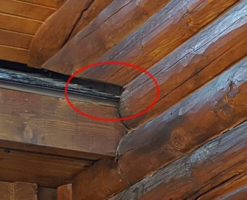 This home is missing a very important but often forgotten piece called kick out flashing. Kick out flashing keeps the water from running down the roof and entering behind the siding.